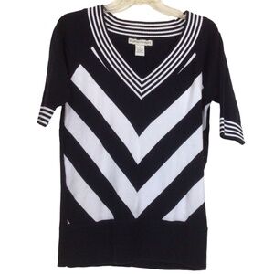 Bamboo Traders Women's Striped V-neck Sweater L